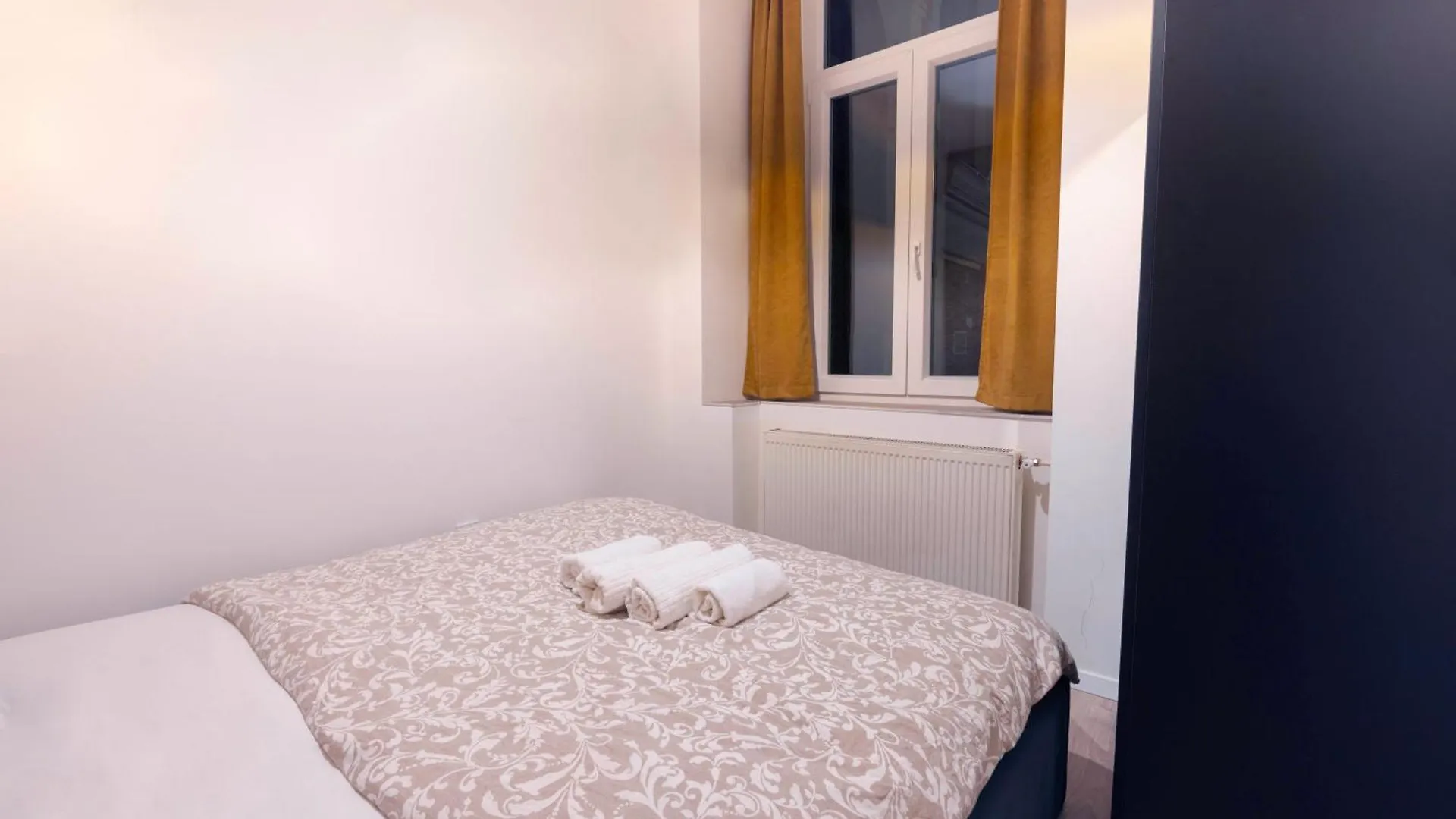Central N' Cozy T8 Apartment W' 2Bedrm Budapest
