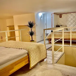 3 Comfortable And Cosy In Heart Of Near Basilica Budapeszt