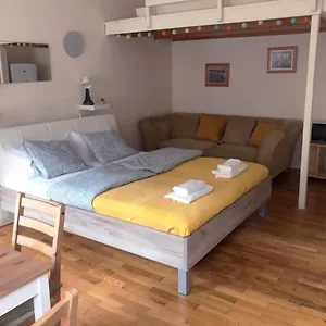 Apartamento V57 Oktogon